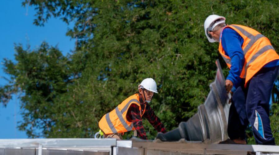 Roof maintenance in Morris, IN